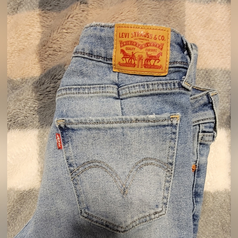 Jeans - Picture 3 of 3